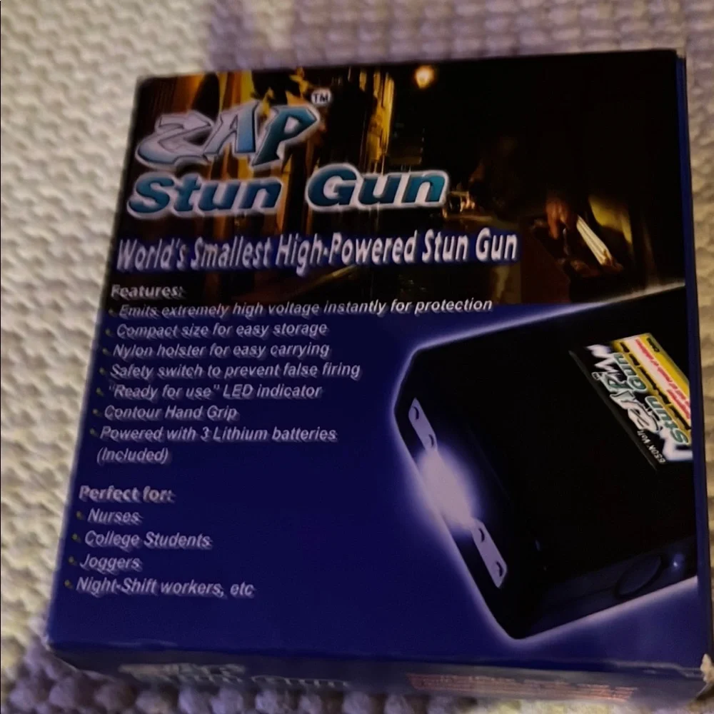 Black Holster Clip for Secure Phone Carrying